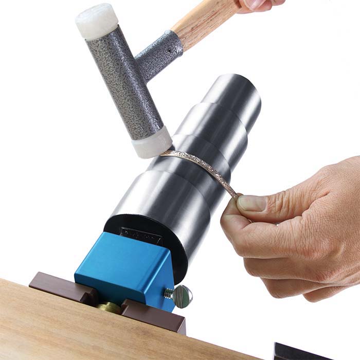 Rotating Holder for Bracelet Mandrel with Tang